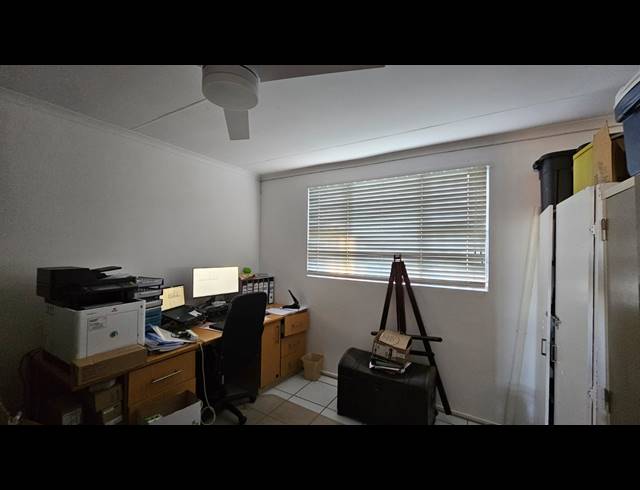 4 BEDROOM HOUSE FOR SALE IN FAIRVIEW